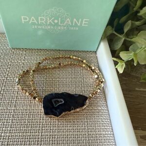 Park Lane Black and Gold Beaded Bracelet